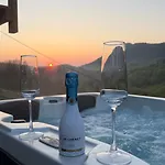 La - Mai Glamping *