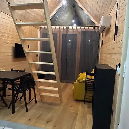 Dom wakacyjny La - Mai Glamping Zetale